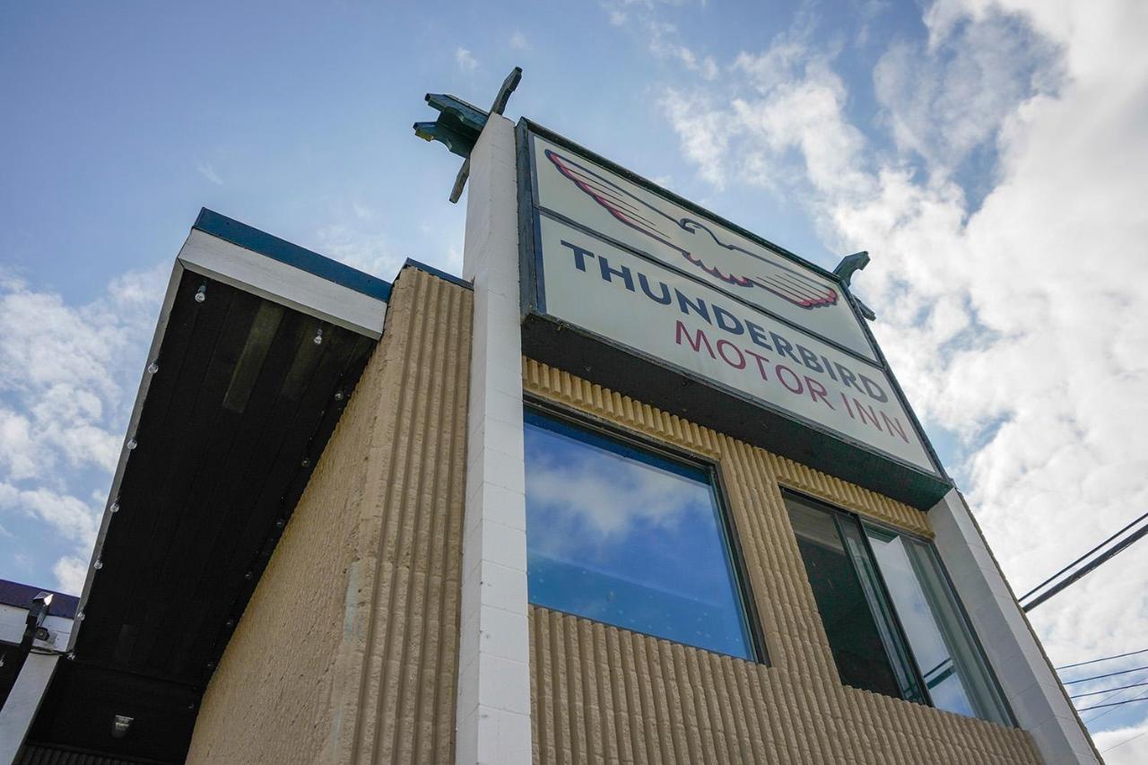 Thunderbird Motor Inn Дункан Экстерьер фото